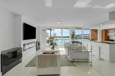2640 Lake Shore Drive Riviera Beach FL 33404