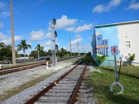 5 NW 3rd Avenue Dania Beach FL