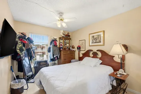 7599 NW 74th Avenue Tamarac FL 33321