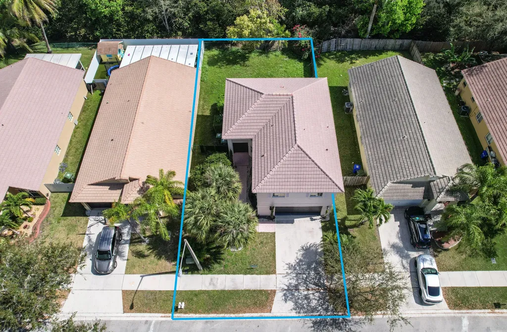 401 SW 203rd Avenue Pembroke Pines FL 33029