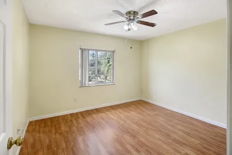 401 NW 203rd Avenue SW Pembroke Pines FL 33029