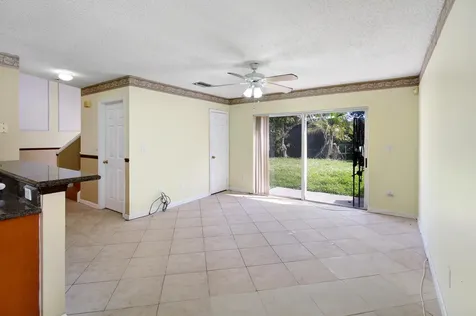 401 NW 203rd Avenue SW Pembroke Pines FL 33029