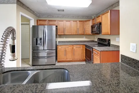 401 NW 203rd Avenue SW Pembroke Pines FL 33029