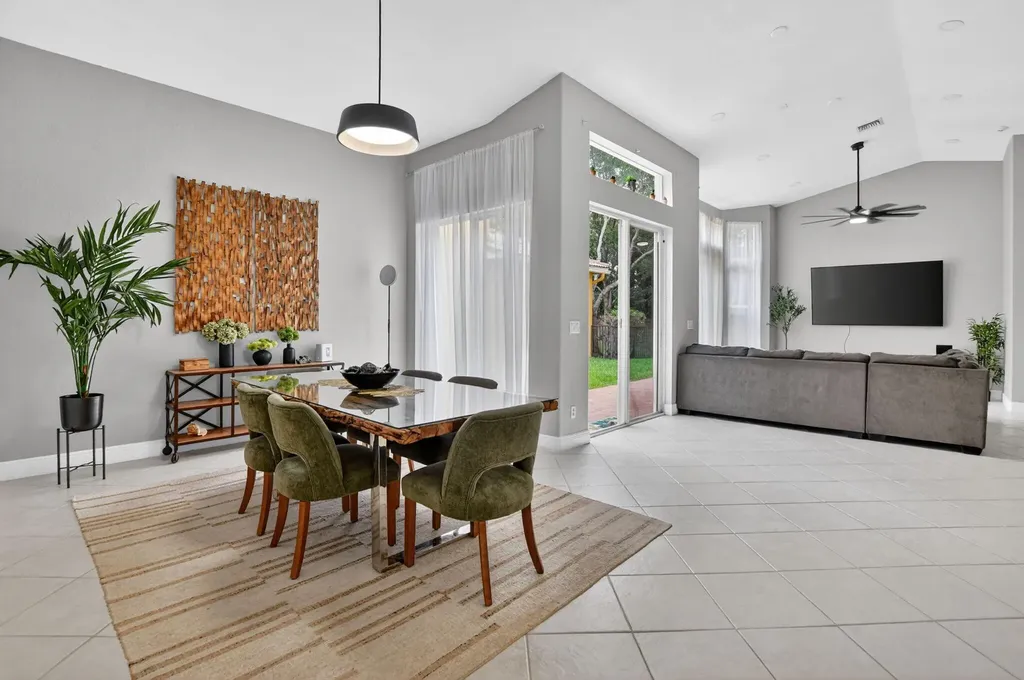 5875 NW 119th Drive Coral Springs FL 33076