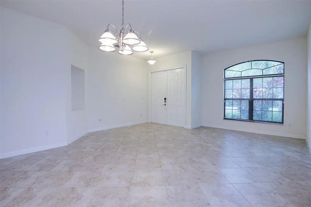 8985 Gulf Run Way Lake Worth FL 33467