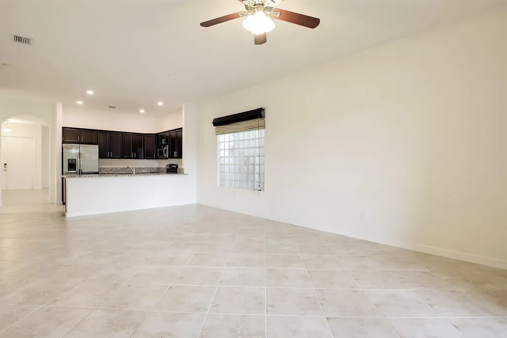 8985 Gulf Run Way Lake Worth FL 33467