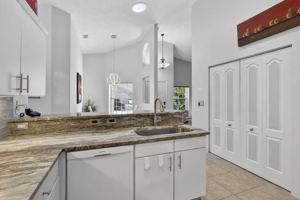 9461 Bridgeport Drive West Palm Beach FL 33411