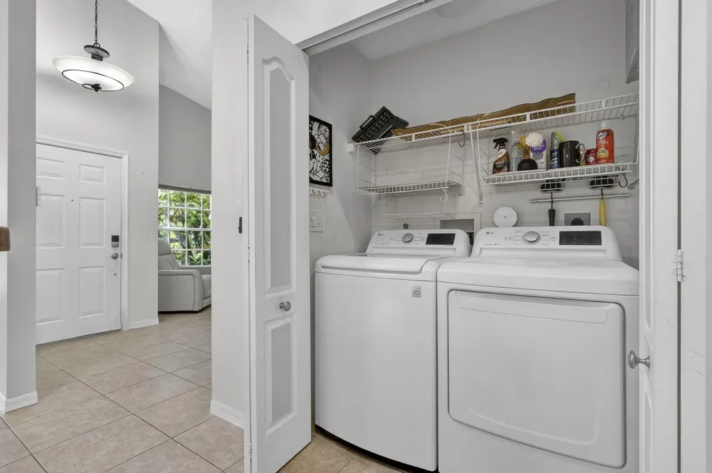 9461 Bridgeport Drive West Palm Beach FL 33411