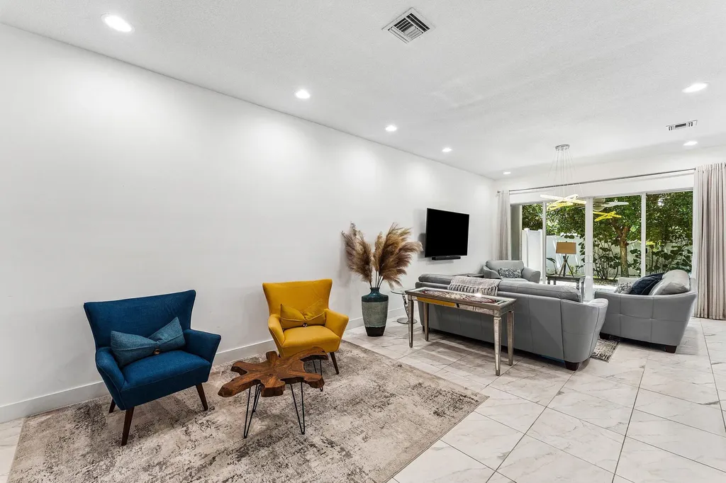 4821 Pointe Midtown Road Palm Beach Gardens FL 33418
