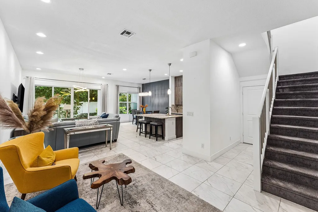 4821 Pointe Midtown Road Palm Beach Gardens FL 33418