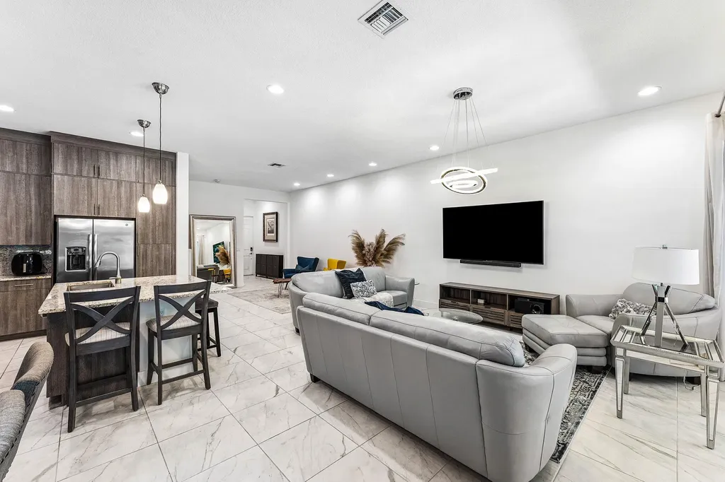 4821 Pointe Midtown Road Palm Beach Gardens FL 33418