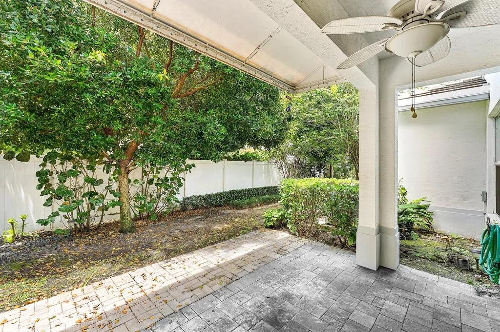 4821 Pointe Midtown Road Palm Beach Gardens FL 33418