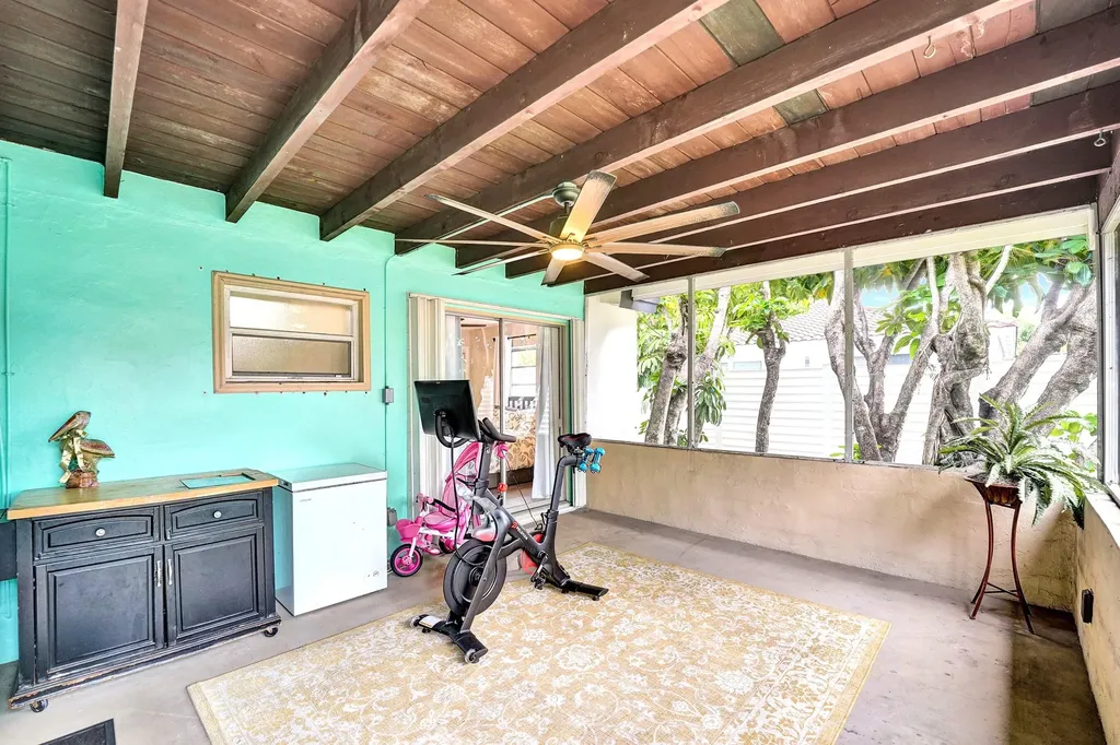 1341 N 30th Road Hollywood FL 33021