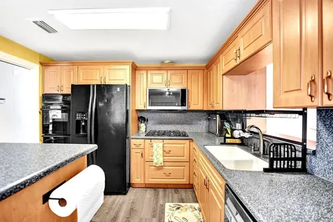 1341 N 30th Road Hollywood FL 33021