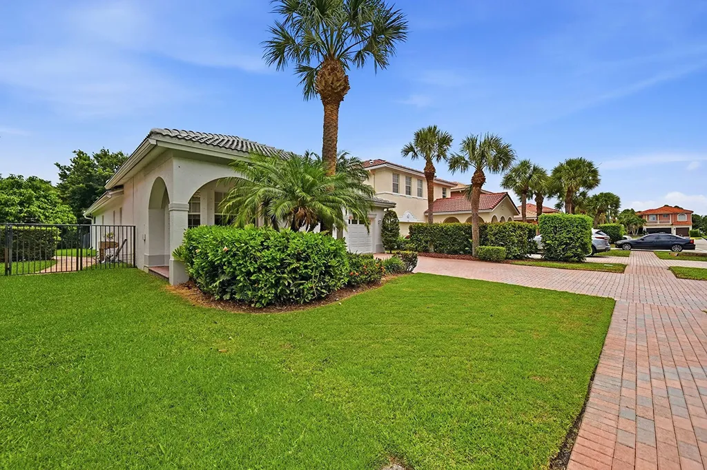 310 Venice Boulevard Royal Palm Beach FL 33411