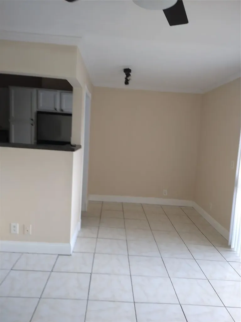 8903 NW 28th Drive Coral Springs FL 33065
