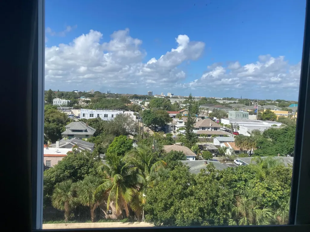 1617 N Flagler Drive West Palm Beach FL 33407
