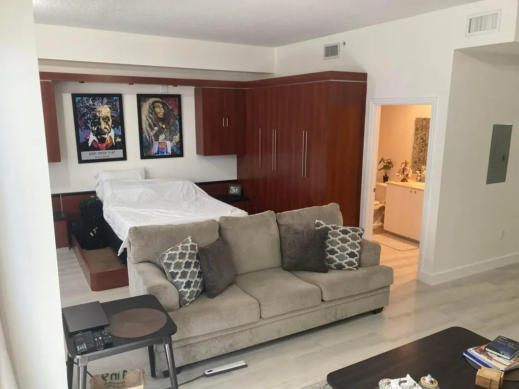 1617 N Flagler Drive West Palm Beach FL 33407