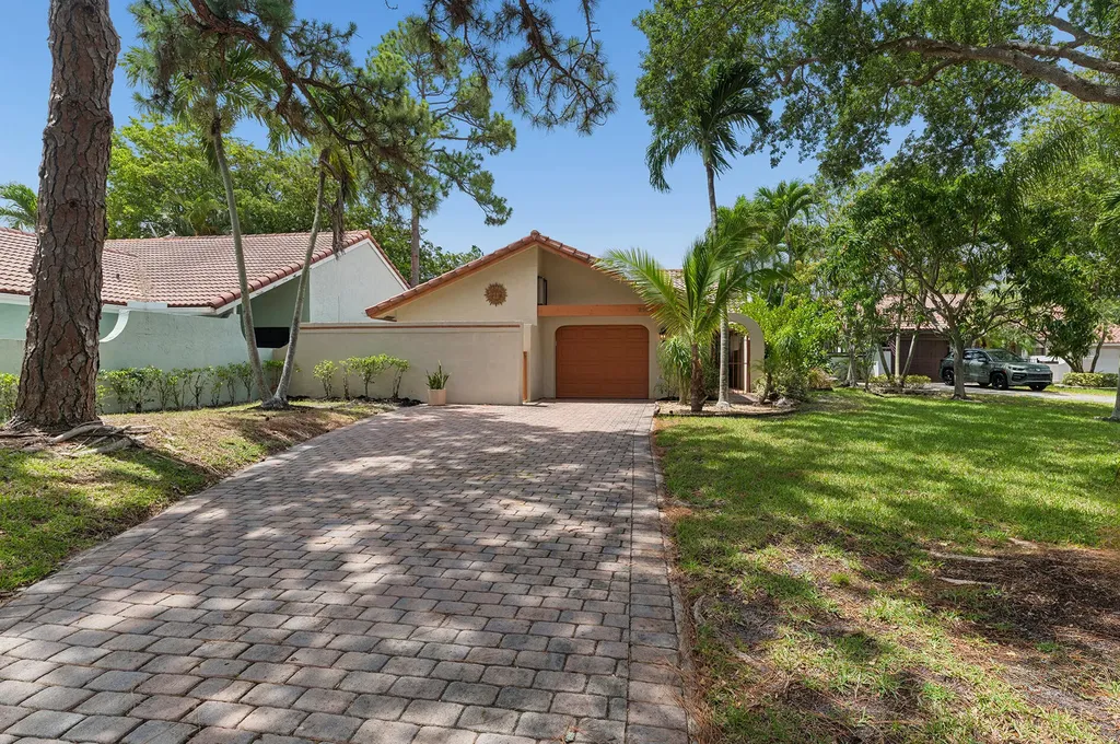 2100 NW 16th Street Delray Beach FL 33445
