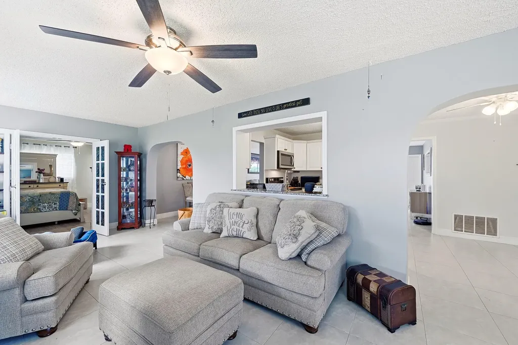4629 NW 45th Court Tamarac FL 33319