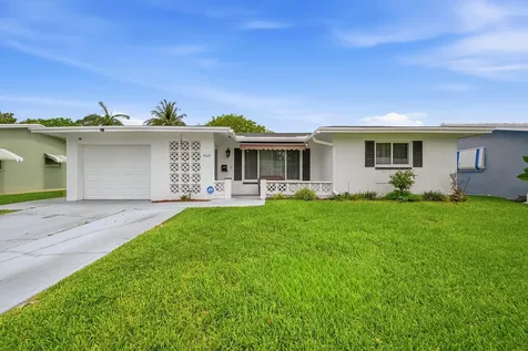 4629 NW 45th Court Tamarac FL 33319