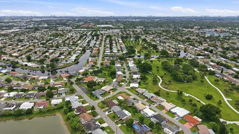 4629 NW 45th Court Tamarac FL 33319