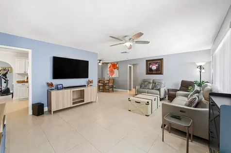 4629 NW 45th Court Tamarac FL 33319