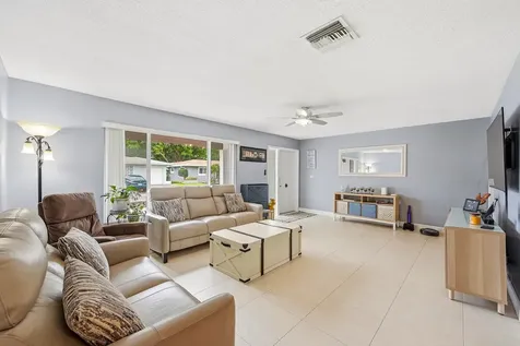 4629 NW 45th Court Tamarac FL 33319