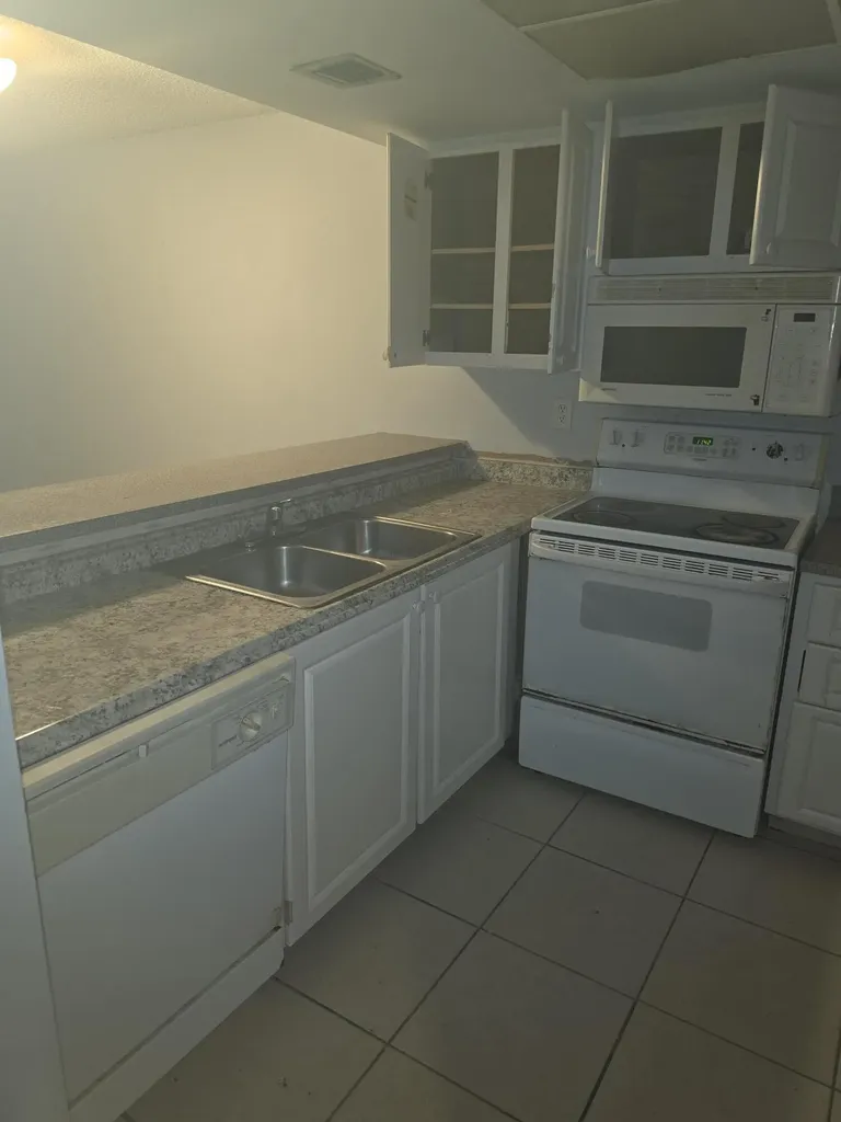 905 Southridge Road Delray Beach FL 33444