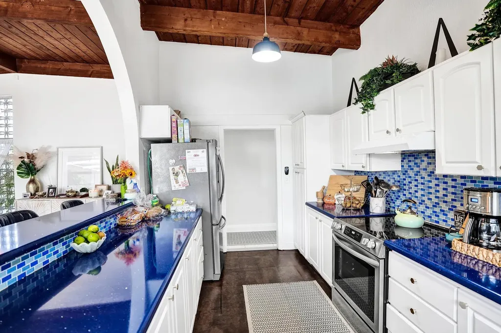 521 N Highland Drive Hollywood FL 33021