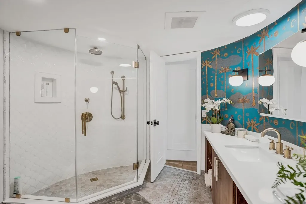 521 N Highland Drive Hollywood FL 33021
