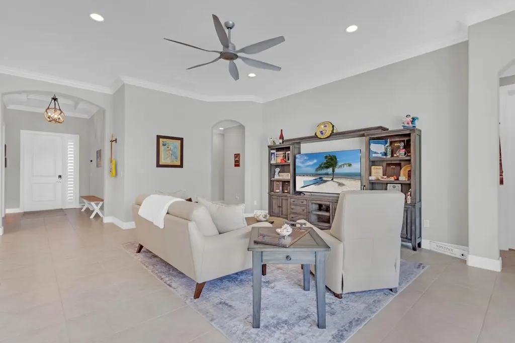7203 33rd Square Vero Beach FL 32967
