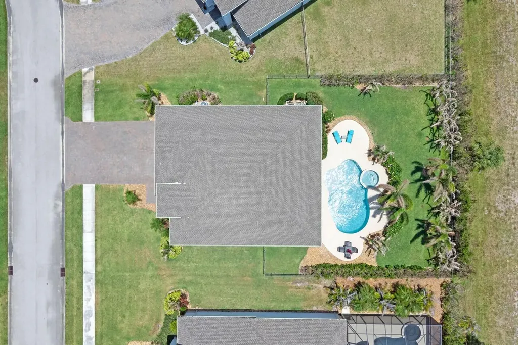 7203 33rd Square Vero Beach FL 32967