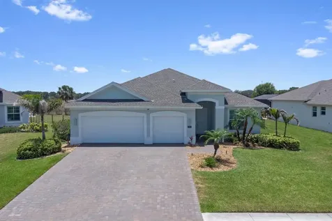7203 33rd Square Vero Beach FL 32967