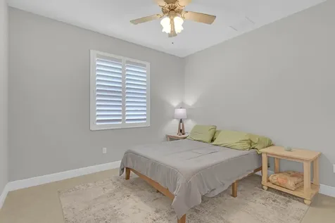 7203 33rd Square Vero Beach FL 32967