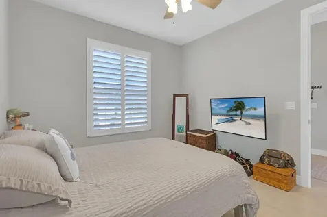 7203 33rd Square Vero Beach FL 32967