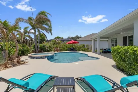 7203 33rd Square Vero Beach FL 32967