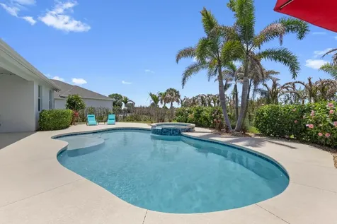 7203 33rd Square Vero Beach FL 32967