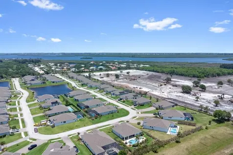 7203 33rd Square Vero Beach FL 32967