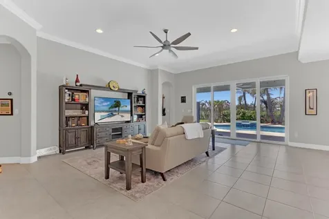 7203 33rd Square Vero Beach FL 32967