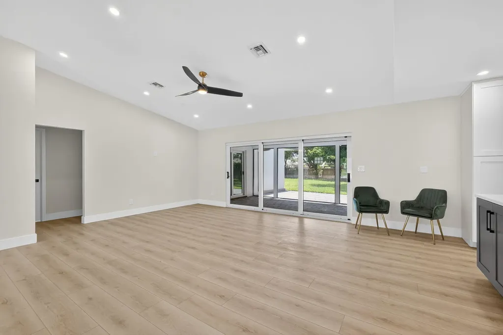 280 Sulky Way Wellington FL 33414