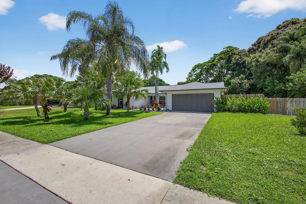 280 Sulky Way Wellington FL 33414