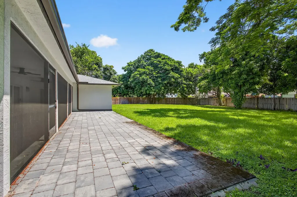280 Sulky Way Wellington FL 33414