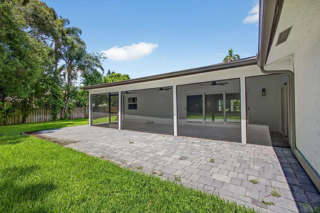 280 Sulky Way Wellington FL 33414