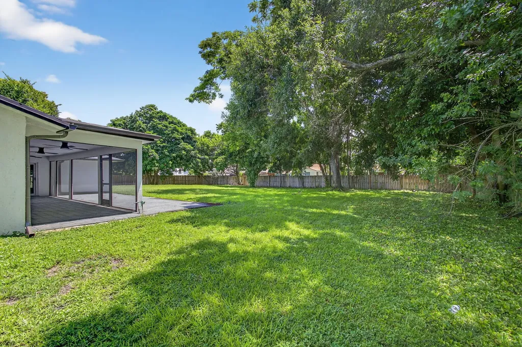 280 Sulky Way Wellington FL 33414