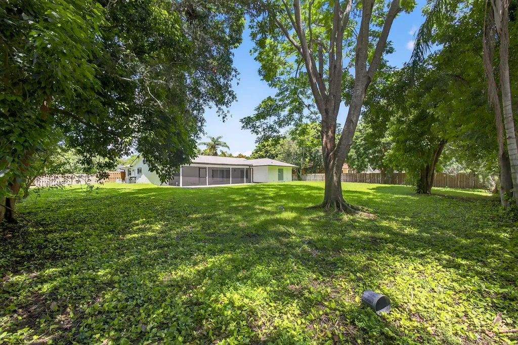 280 Sulky Way Wellington FL 33414