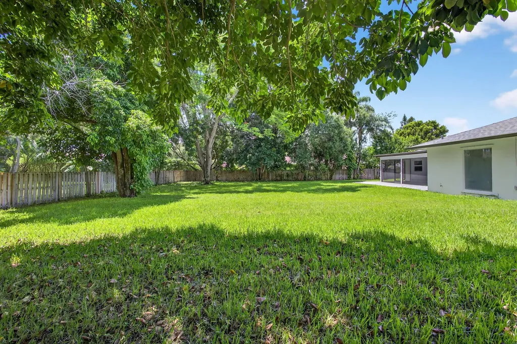 280 Sulky Way Wellington FL 33414