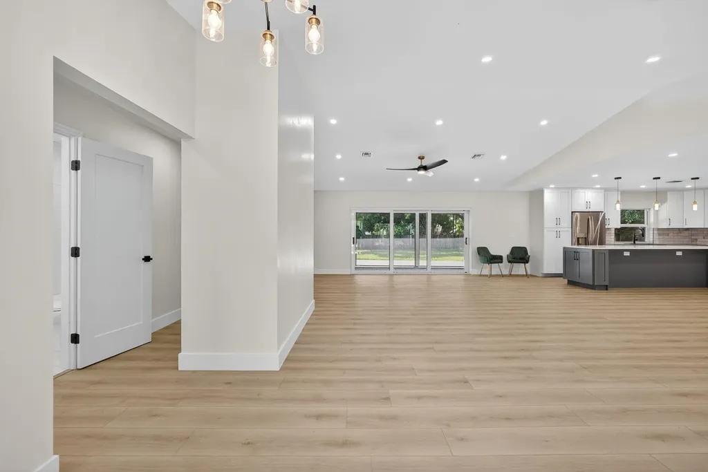 280 Sulky Way Wellington FL 33414
