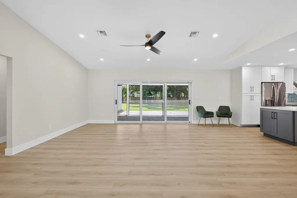 280 Sulky Way Wellington FL 33414
