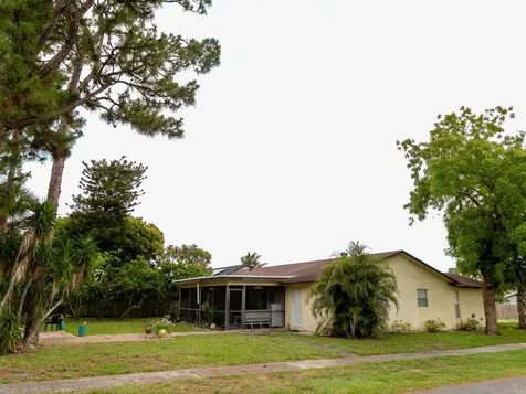 5122 Ouachita Drive Lake Worth FL 33467